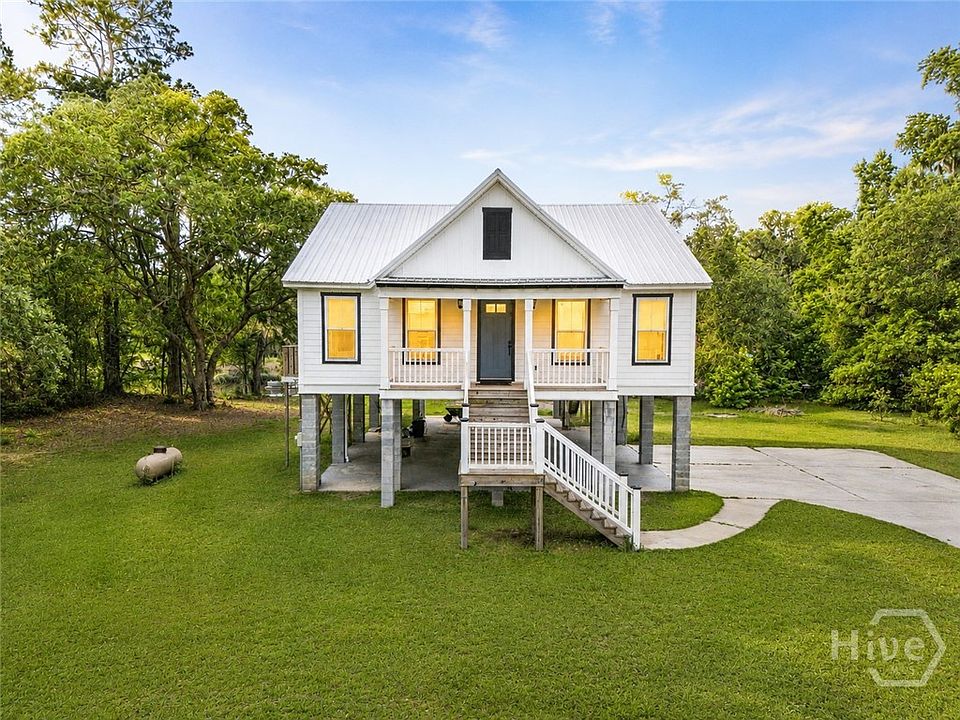 1st image of 425 Tideland Drive