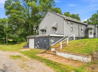405 18 1/2 Ave, Rock Island, IL 61201