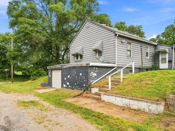 405 18 1/2 Ave, Rock Island, IL 61201