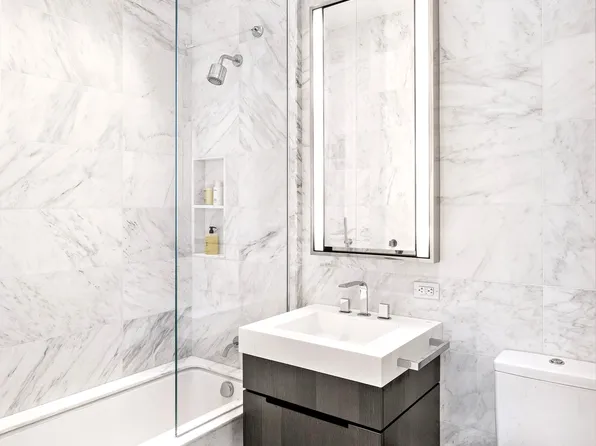 108 Leonard Street image 9 of 30