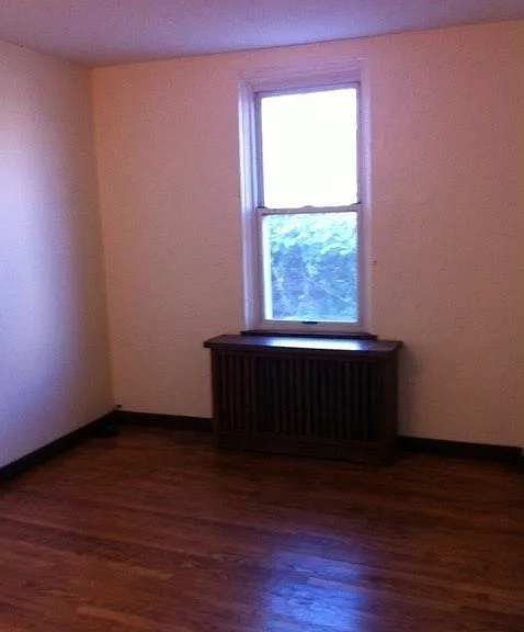 975 Pine Ave — Photo 6
