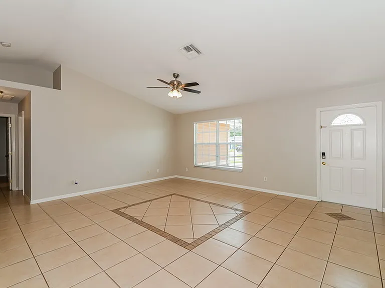 1733 SW 22nd Ln — Photo 6