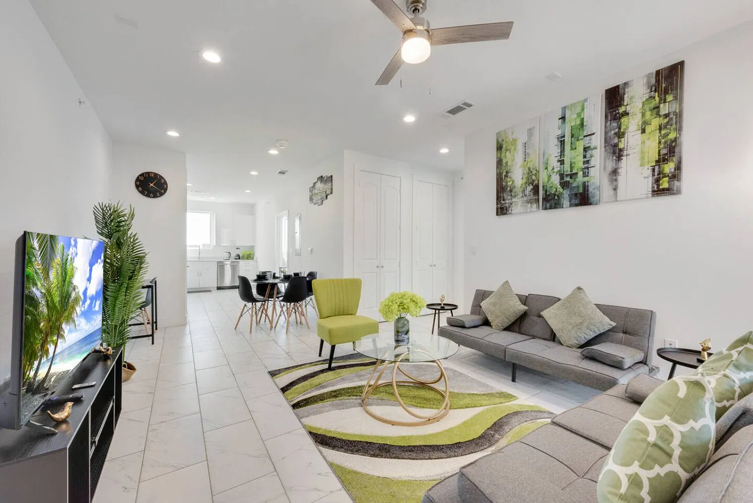 4 bed, 4.0 bath, $9,213 — Photo 1