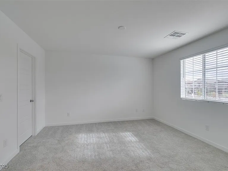 945 Jigglypuff Pl — Photo 32