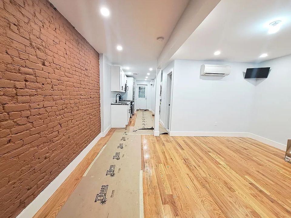 1st image of 803 Willoughby Ave Floor 1