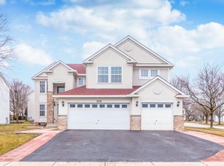 2735 Flagstone Cir, Naperville, IL 60564