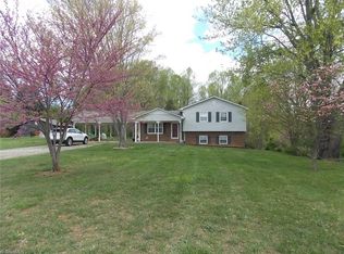 638 Flippin Rd, Lowgap, NC 27024