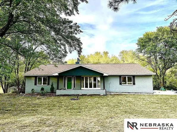 13400 Sunshine Cir, Bennet, NE 68317