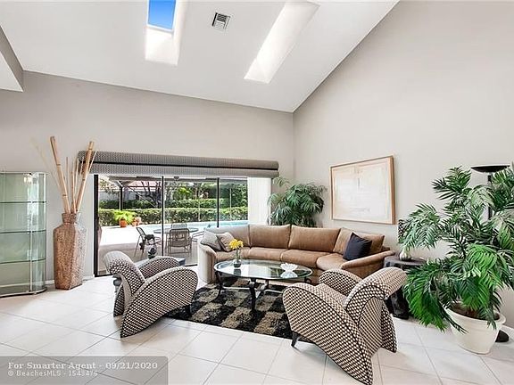 4th image of 5457 NW 88th Way
