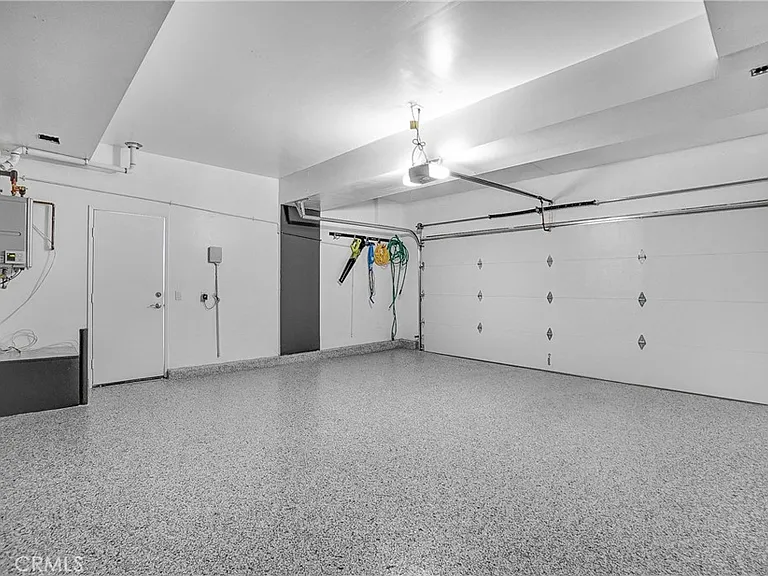 76 Millbrook — Photo 31