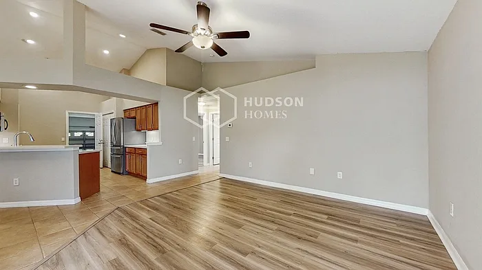 2611 Pine Valley Dr — Photo 10