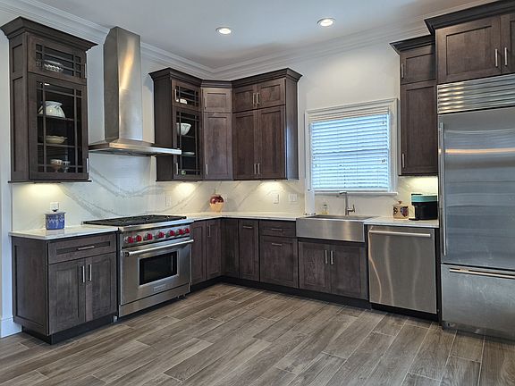 2nd image of 16 Village Green Dr