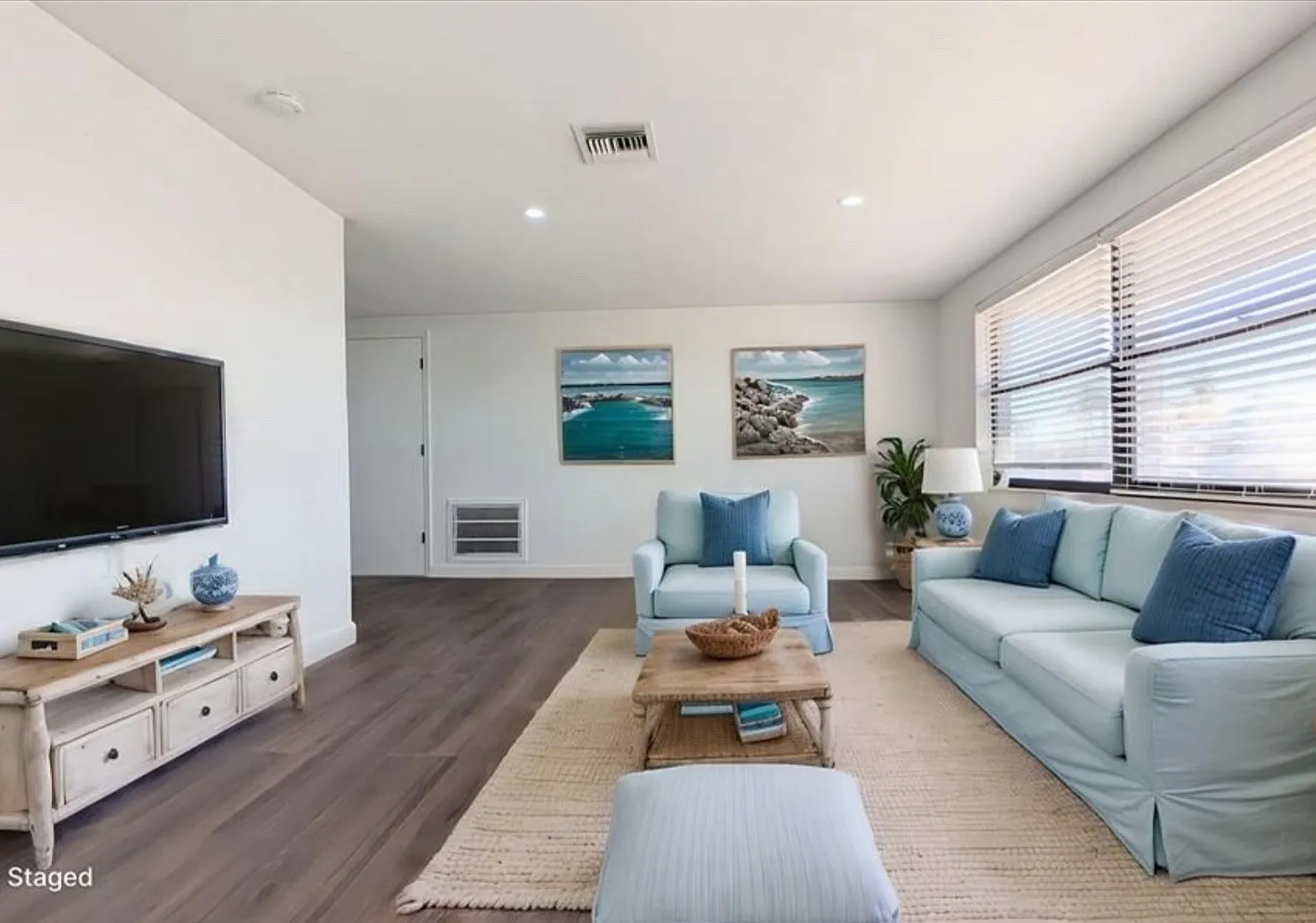 2 bed, 1152 sqft, $1,850 — Photo 1