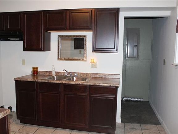 5th image of 1580 Biscayne Dr