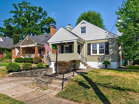 2nd image of 3322 Maplecrest Pl