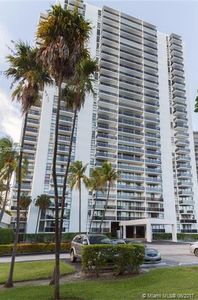 3675 N Country Club Dr APT 1501, Aventura, FL, 33180