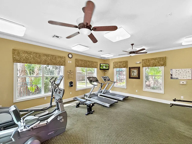 Brook Haven Apartments — Photo 10