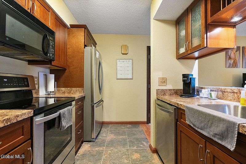 5th image of 212 Yorktown Drive