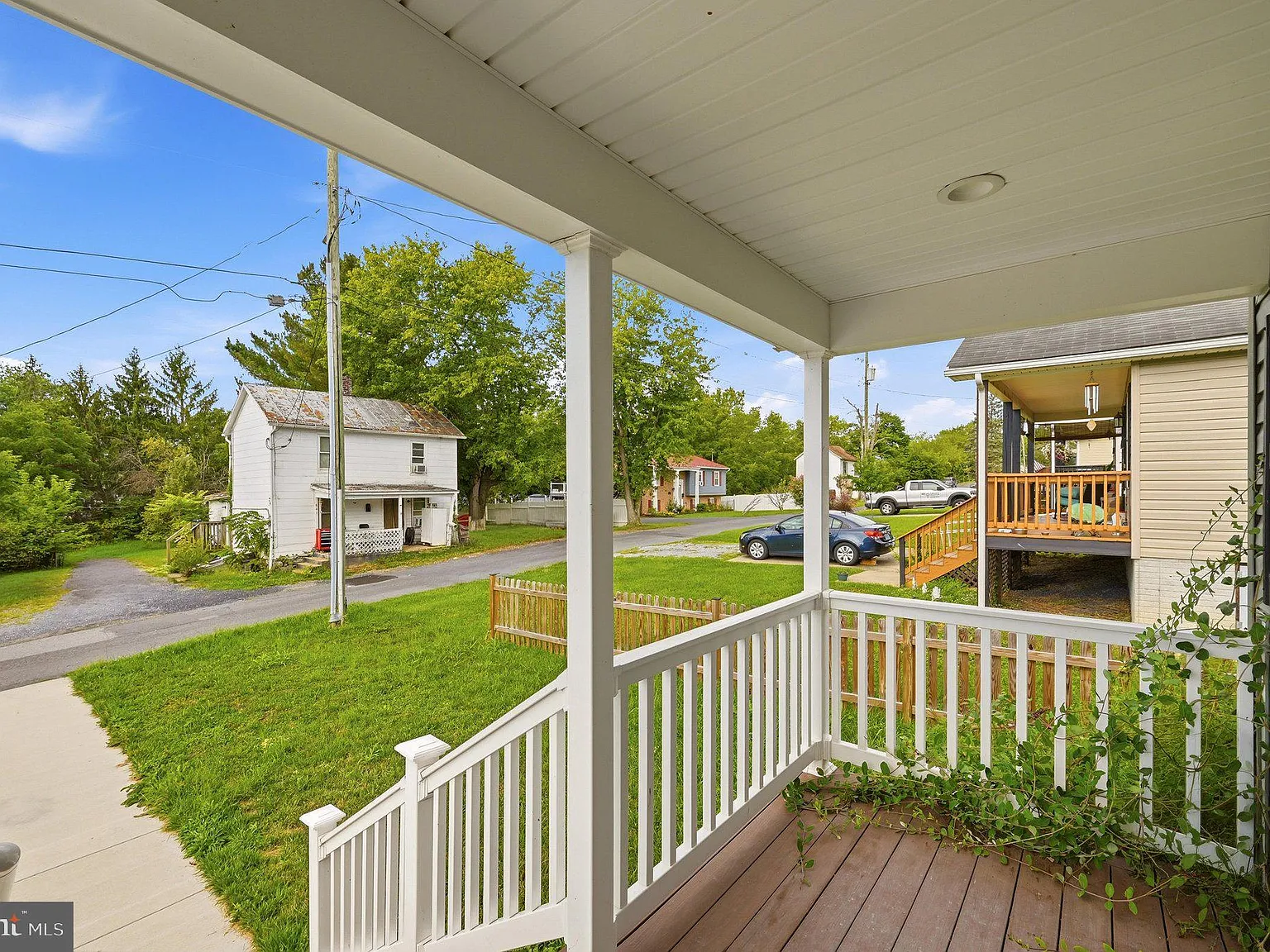 3 bed, 1377 sqft, $1,850 — Photo 4