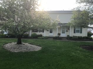7403 Abby Ct #B, Mentor, OH 44060