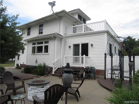 2nd image of 59 Woodlawn Ave
