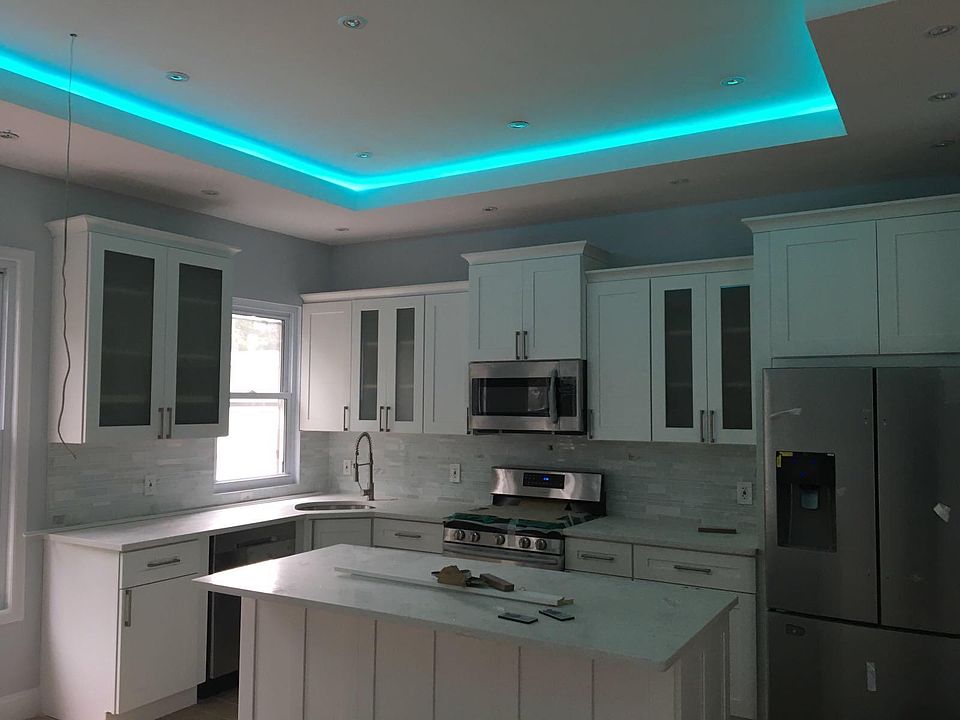 1st image of 10424 116th St #2