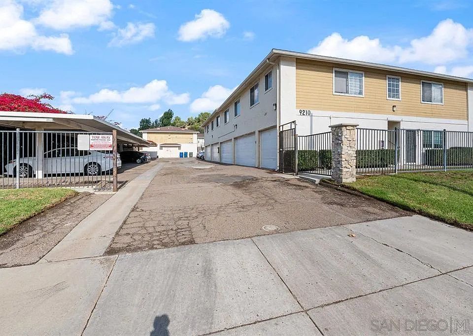 1st image of 9210 Kenwood Dr Unit D
