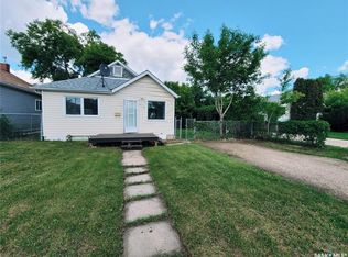 618 8th STREET E, Prince Albert, SK S6V 0W7