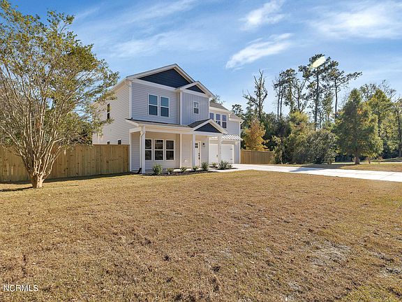 3rd image of 10110 Belville Oaks Lane