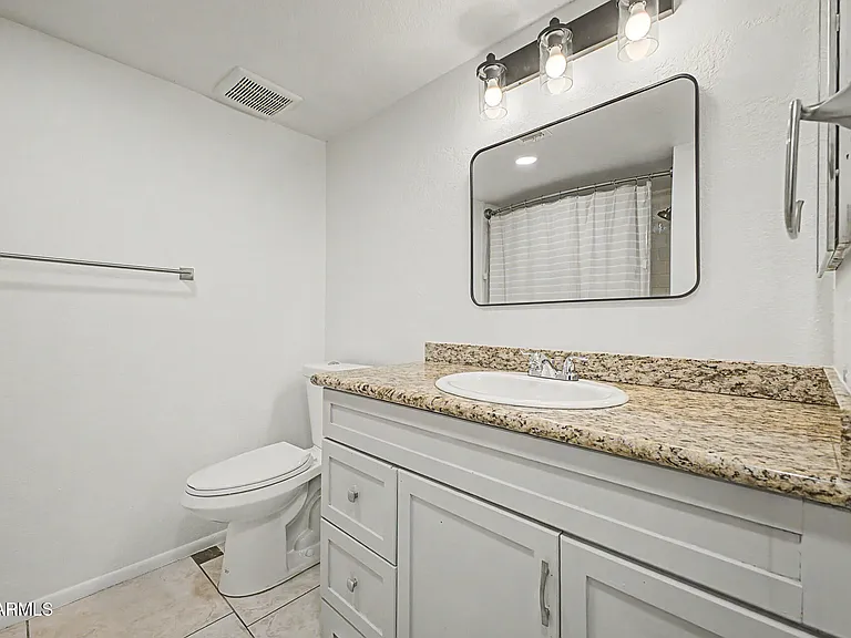 2225 E Catalina Dr — Photo 13