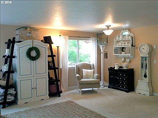3rd image of 1191 NE Garden Valley Blvd