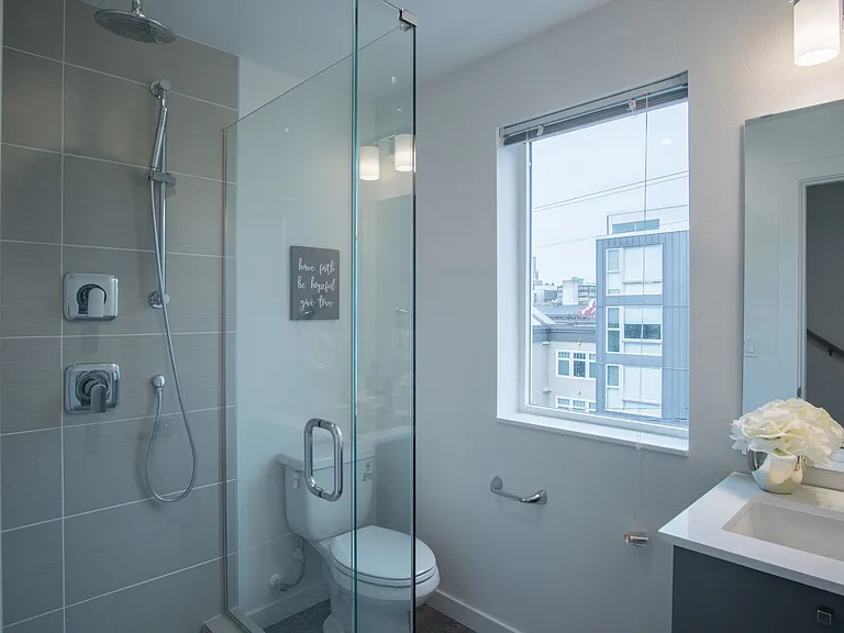 1417 E Yesler Way #A — Photo 4