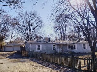 9706 S Power Pl, Terre Haute, IN 47802