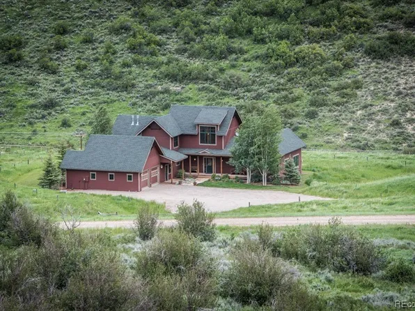 32055 Mack Ln, Oak Creek, CO 80467