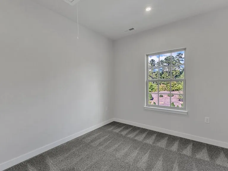 1011 Tannin Dr — Photo 30