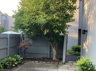 7 Elderberry Ln, Ridgefield, CT 06877