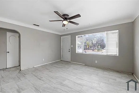 1900 45th St S — Photo 24