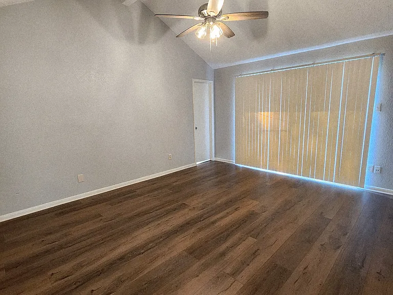 11411 Pagoda Dr — Photo 18