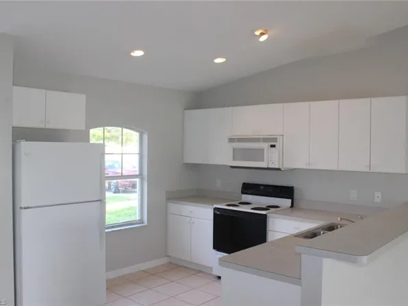 1817 Santa Barbara Blvd, Cape Coral, FL 33991