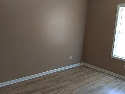 489 Penny Ln — Photo 18
