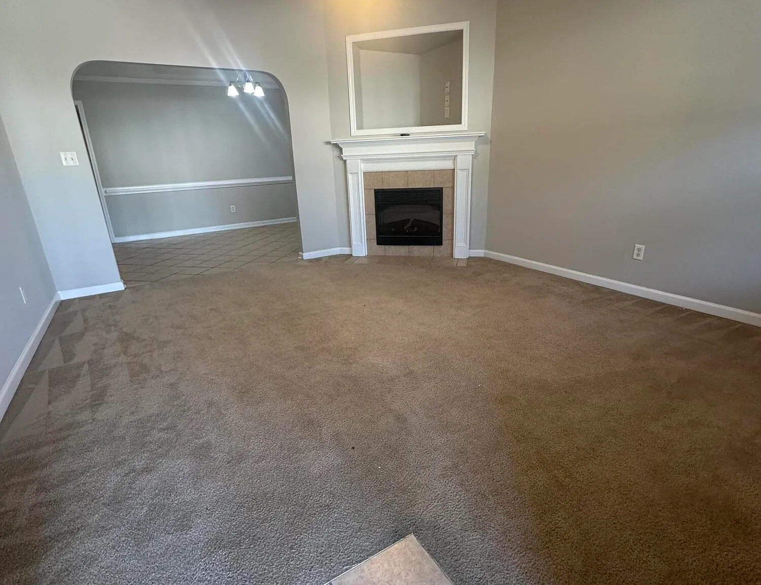 2 bed, 2.0 bath, 1127 sqft, $1,375 — Photo 2