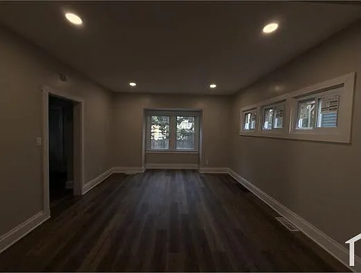 4 bed, $1,100 — Photo 3