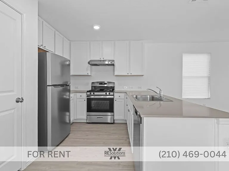 7602 Chancery Gate — Photo 15