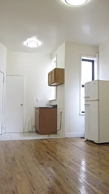 Rented by Bohemia Realty Group | media 31