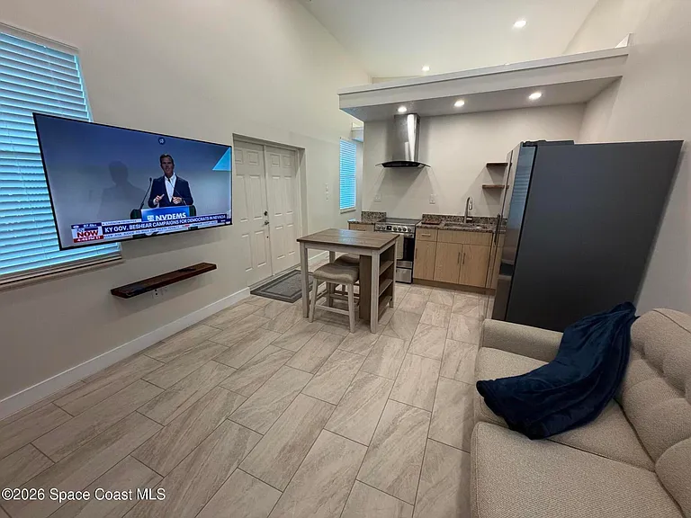 433 Crystalmist Rd NW — Photo 7
