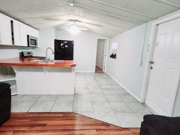 5th image of 213 Bywater Dr