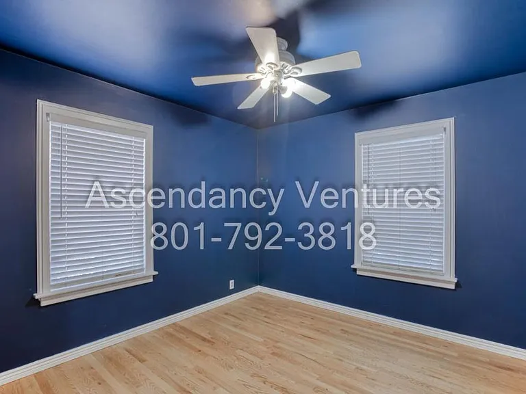 538 S Navajo St — Photo 4