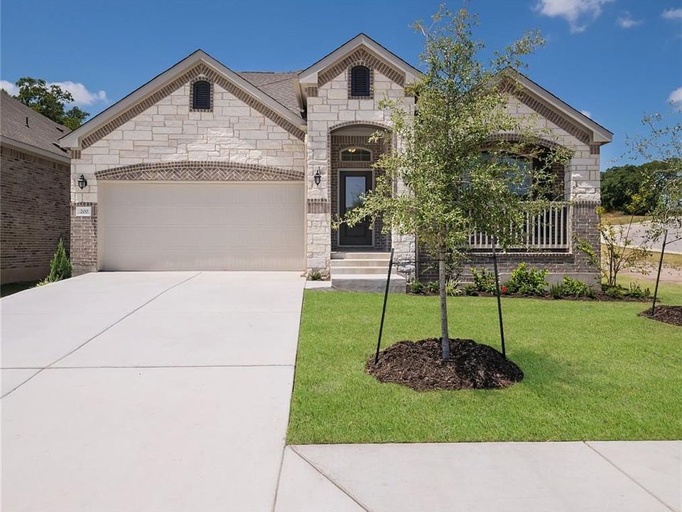 1st image of 200 Crescent Heights Dr