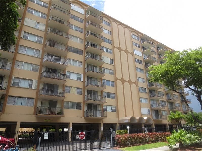 1st image of 1470 NE 125th Ter APT 906