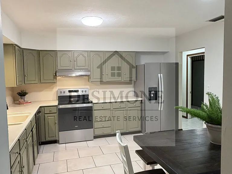 4530 SW 46th St — Photo 7